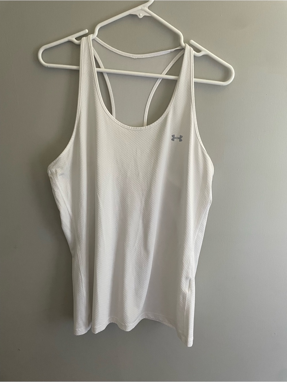 Under Armour white size large racer back tank‎ for the gym, working out, running